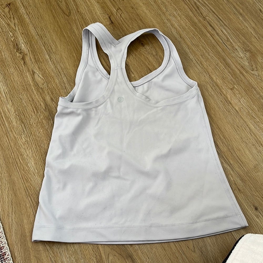 Lululemon top